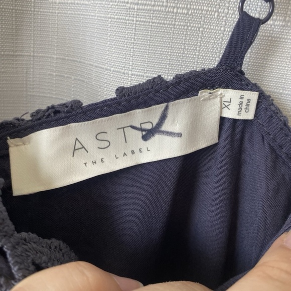 ASTR THE LABEL Lace A Line Midi Dress Navy Size XL NWT - Picture 5 of 13